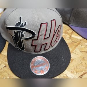 MIAMI HEAT‎ Snapback Basketball Hat Mitchell & Ness